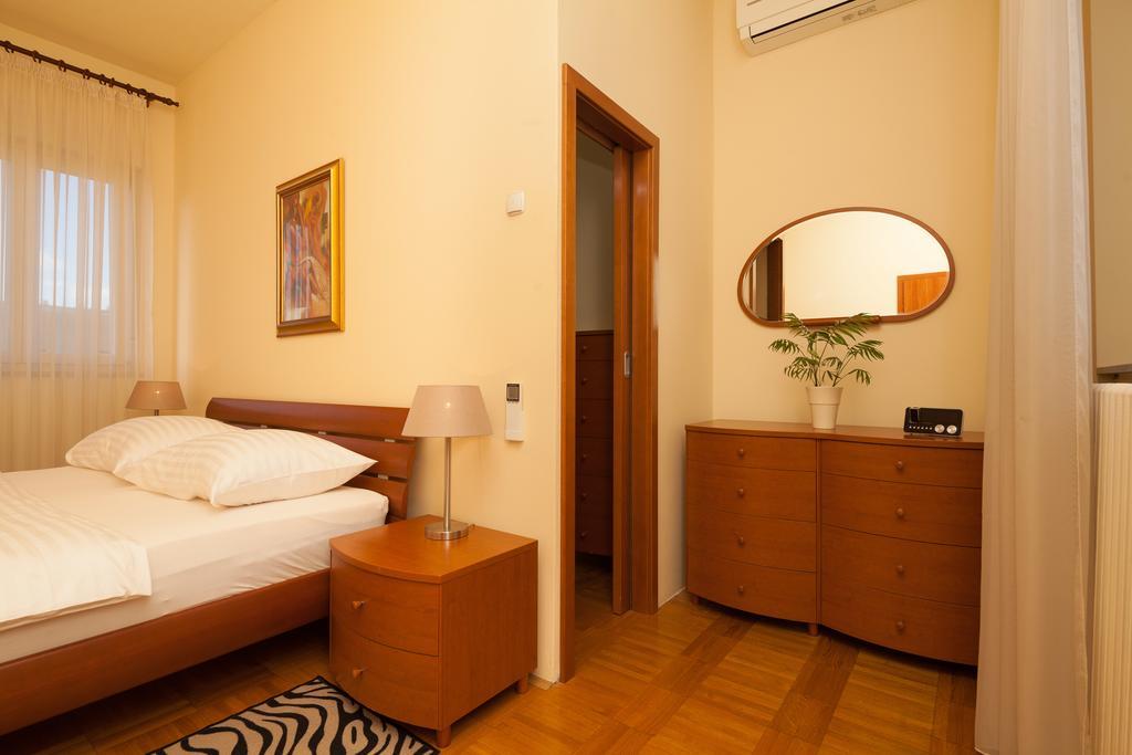 Apartment Niki Zára Kültér fotó